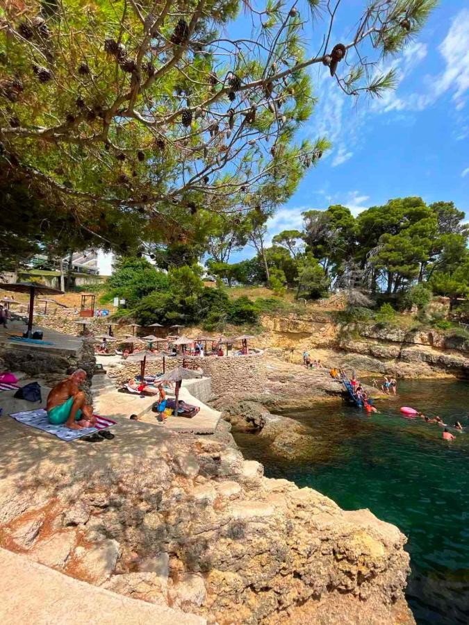 Corpus A - Hotel Albatros Ulcinj Eksteriør bilde