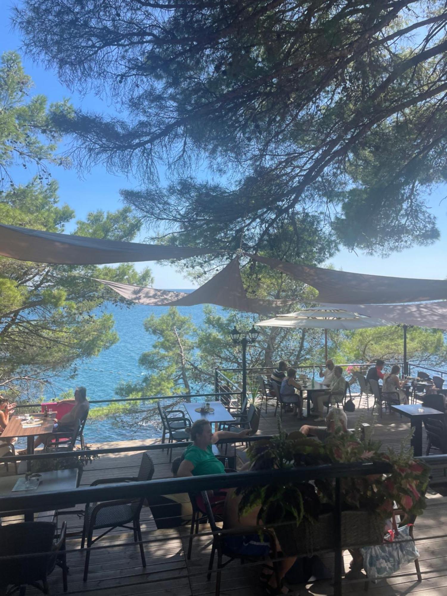 Corpus A - Hotel Albatros Ulcinj Eksteriør bilde